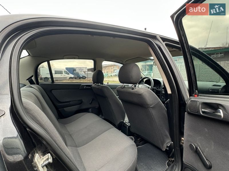 Седан Opel Astra 2007 в Чернигове