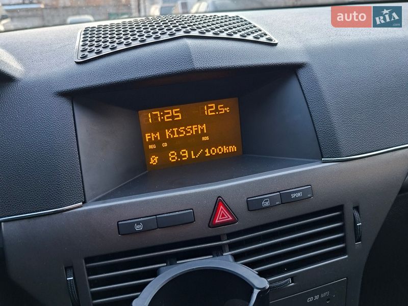 Универсал Opel Astra 2004 в Киеве