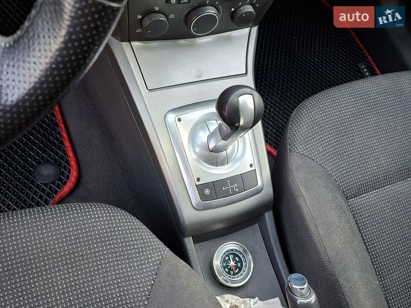 Универсал Opel Astra 2004 в Киеве