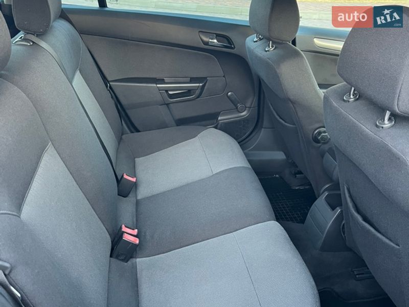 Универсал Opel Astra 2007 в Броварах