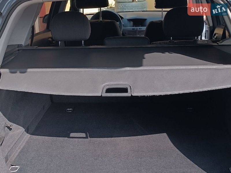 Універсал Opel Astra 2005 в Камені-Каширському