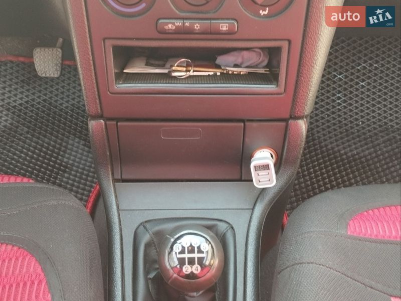 Седан Opel Astra 2007 в Дубно