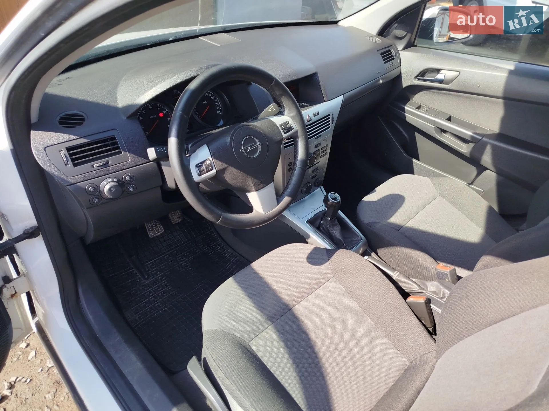 2012 Opel Astra - мініатюра 16