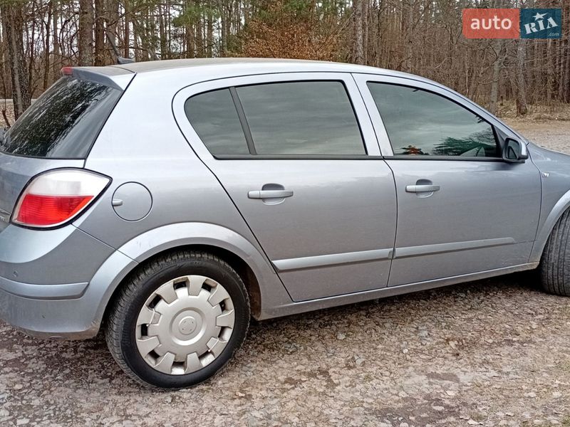 Хэтчбек Opel Astra 2004 в Корюковке фото 10 Хэтчбек Opel Astra 2004 в Корюковке