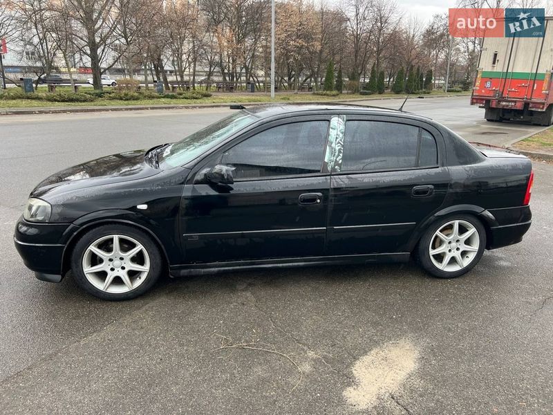 Седан Opel Astra 2006 в Киеве фото 3 Седан Opel Astra 2006 в Киеве