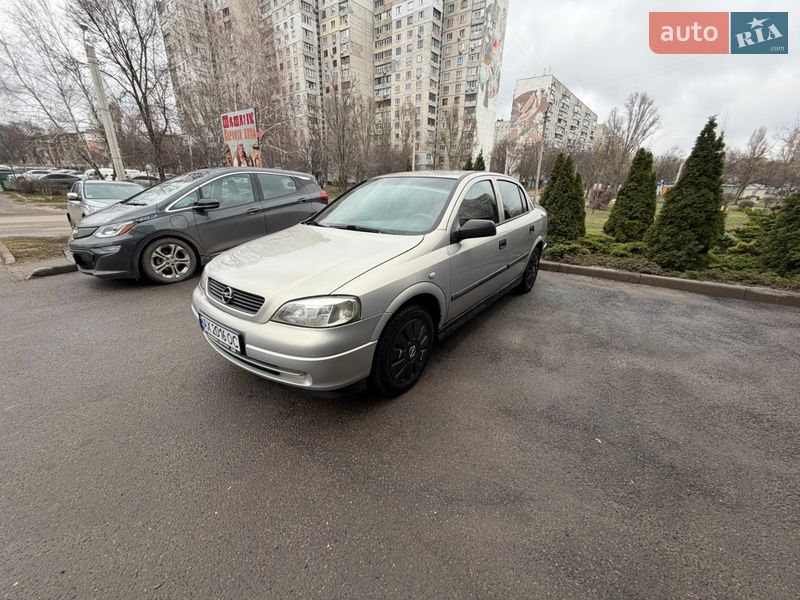 Седан Opel Astra 2006 в Харькове