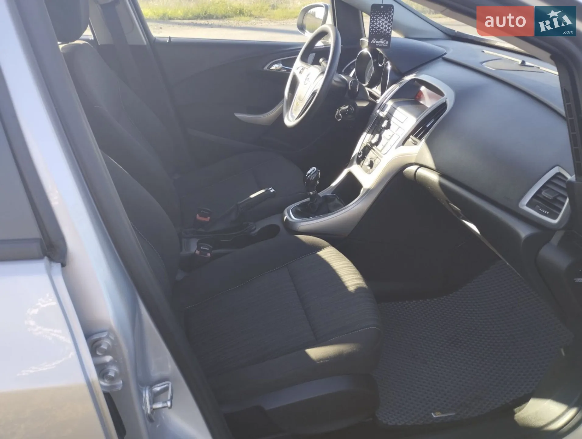 2010 Opel Astra - мініатюра 8