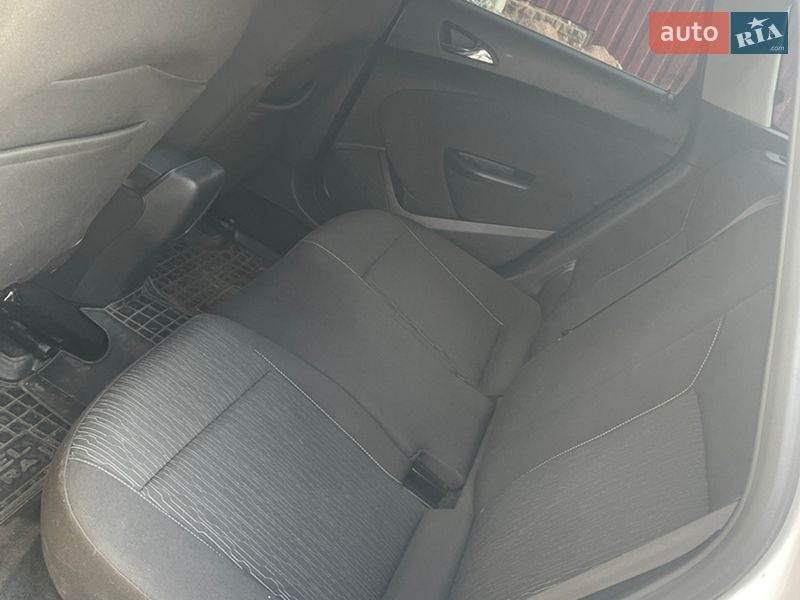 Універсал Opel Astra 2016 в Житомирі