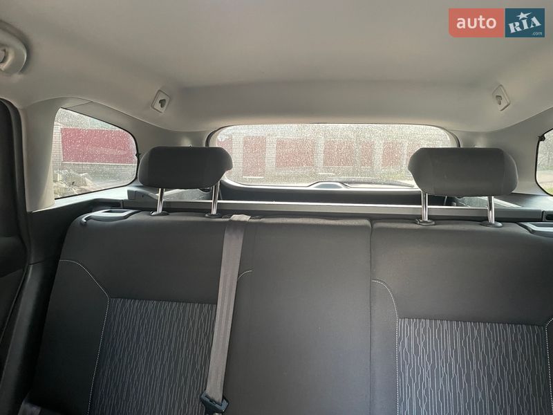 Універсал Opel Astra 2016 в Житомирі