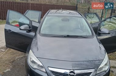 Универсал Opel Astra 2011 в Хмельницком