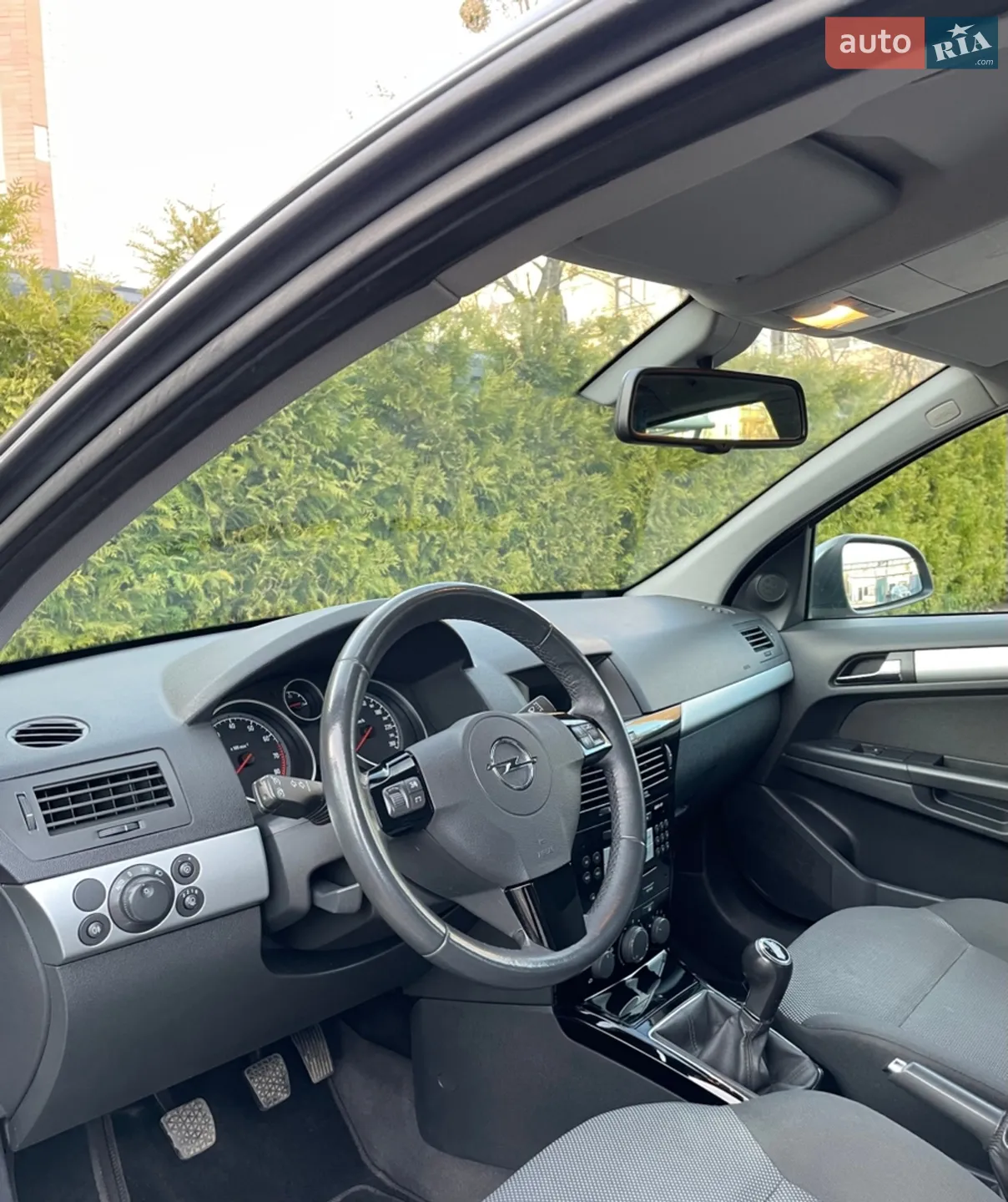 2010 Opel Astra - мініатюра 8