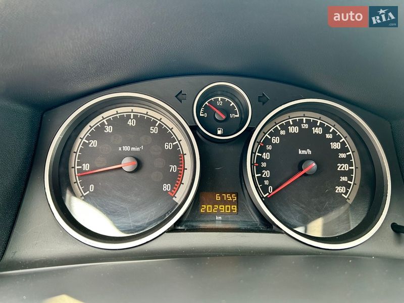 Хетчбек Opel Astra 2006 в Городищеві