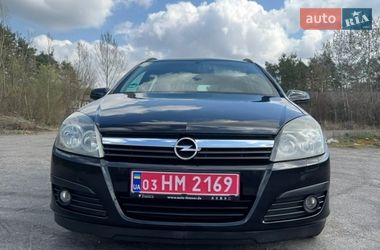 Универсал Opel Astra 2006 в Радивилове