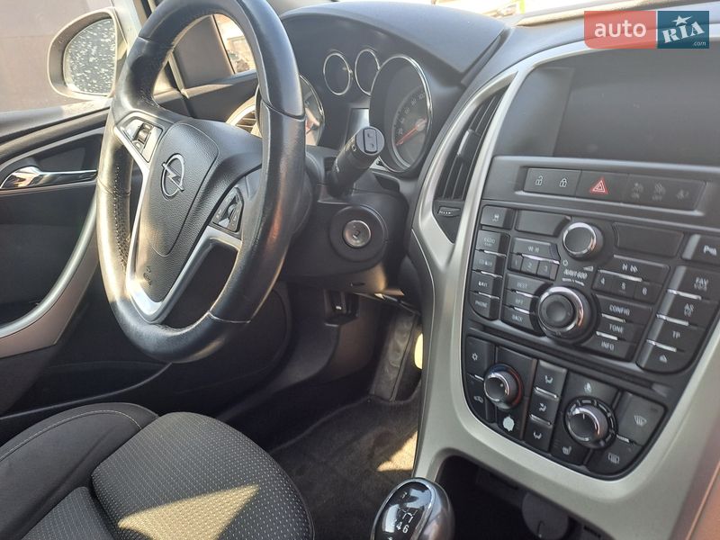 Універсал Opel Astra 2011 в Нововолинську фото 16 Універсал Opel Astra 2011 в Нововолинську