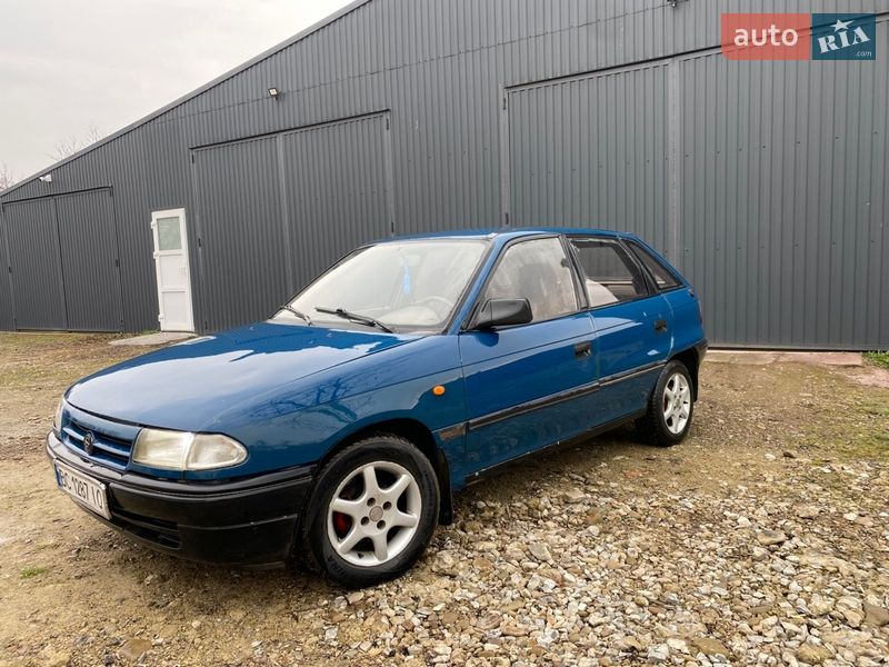 Хетчбек Opel Astra 1992 в Болехові