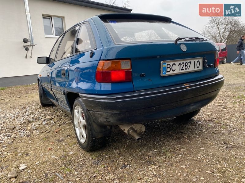 Хетчбек Opel Astra 1992 в Болехові