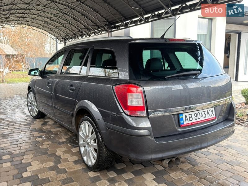 Універсал Opel Astra 2009 в Вінниці
