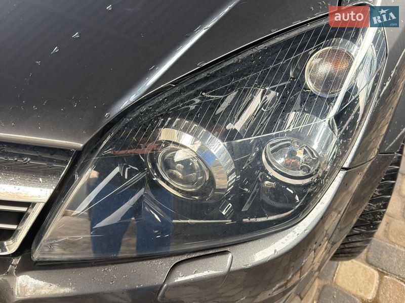 Універсал Opel Astra 2009 в Вінниці