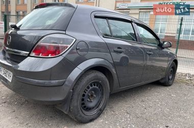 Хэтчбек Opel Astra 2009 в Киеве