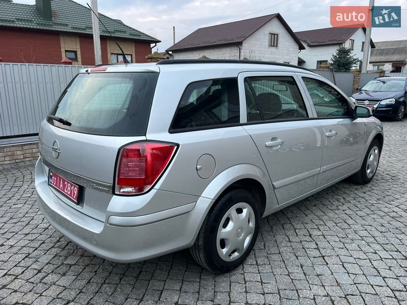 Універсал Opel Astra 2006 в Гнівані