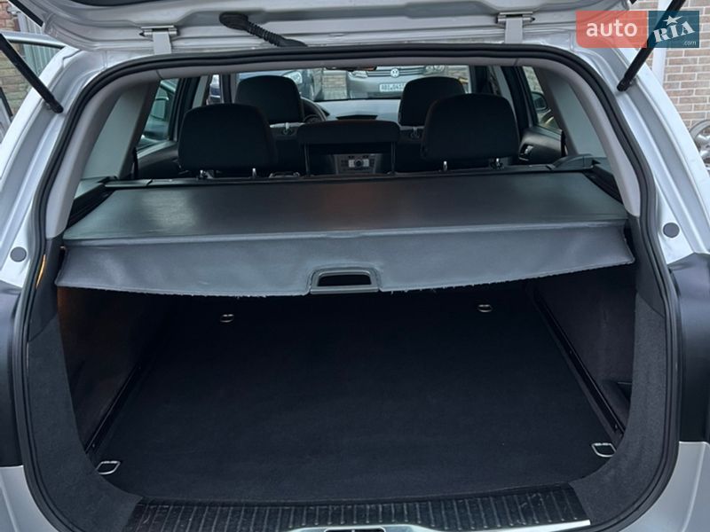 Універсал Opel Astra 2006 в Гнівані