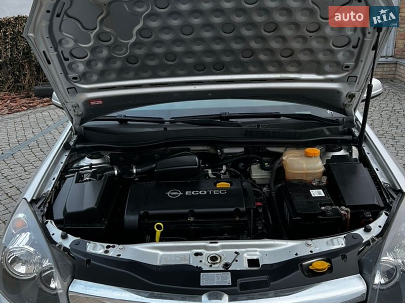 Універсал Opel Astra 2006 в Гнівані