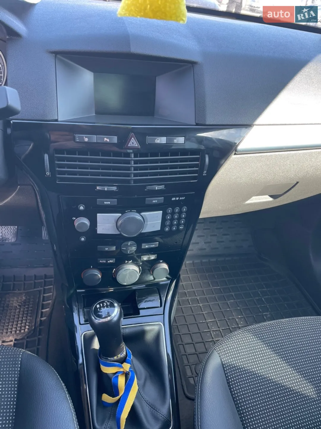 2010 Opel Astra - мініатюра 12