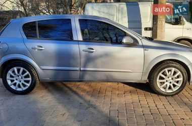 Хэтчбек Opel Astra 2004 в Броварах