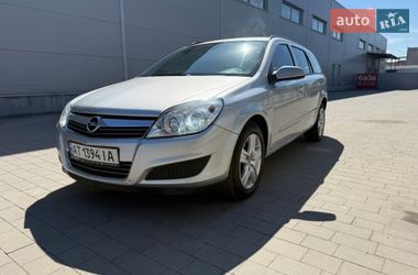 Универсал Opel Astra 2009 в Ивано-Франковске