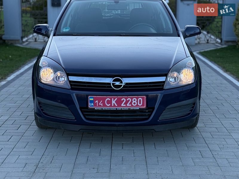 Універсал Opel Astra 2006 в Долині