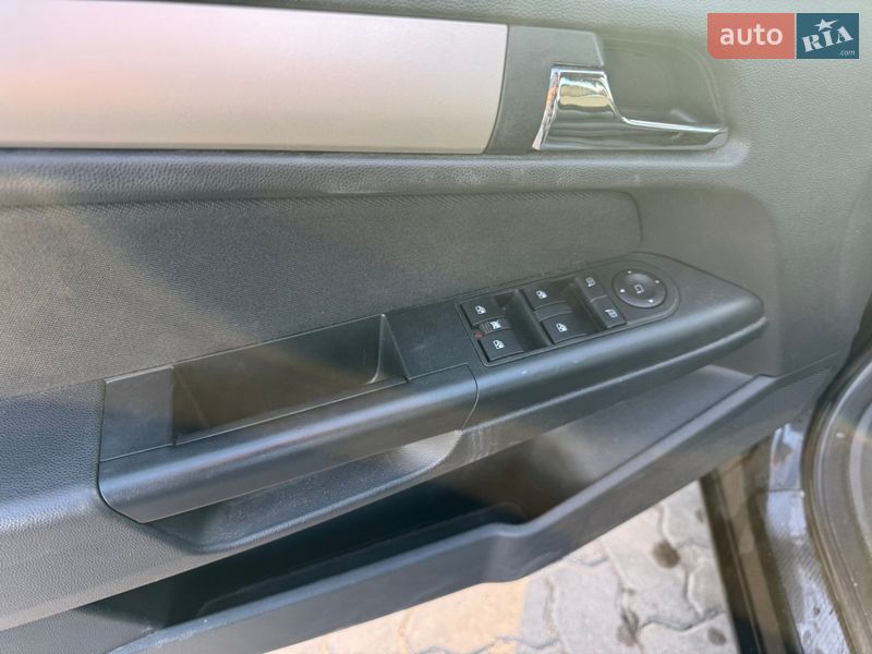 Універсал Opel Astra 2008 в Сарнах