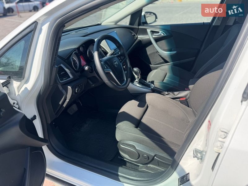 Універсал Opel Astra 2012 в Харкові