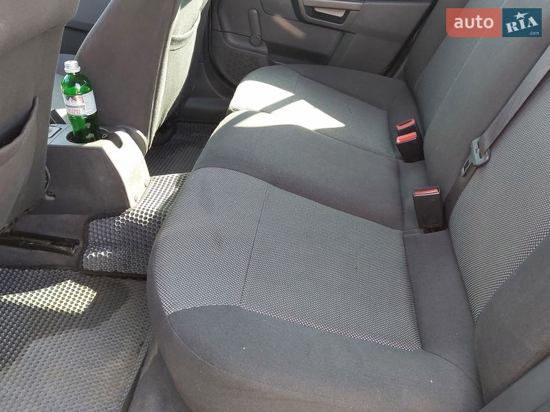 Универсал Opel Astra 2010 в Павлограде