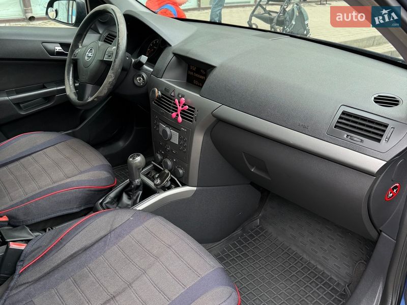 Хетчбек Opel Astra 2004 в Хмельницькому