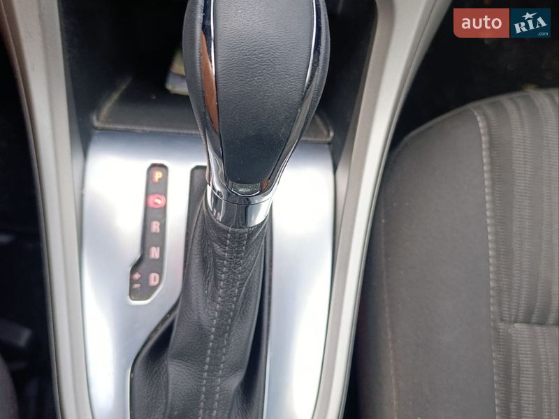 Універсал Opel Astra 2012 в Старій Вижівці