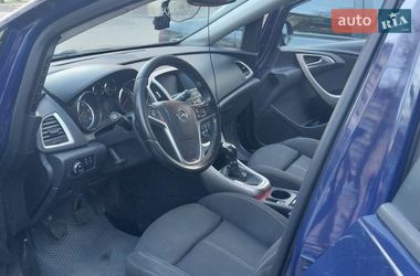 Універсал Opel Astra 2011 в Харкові