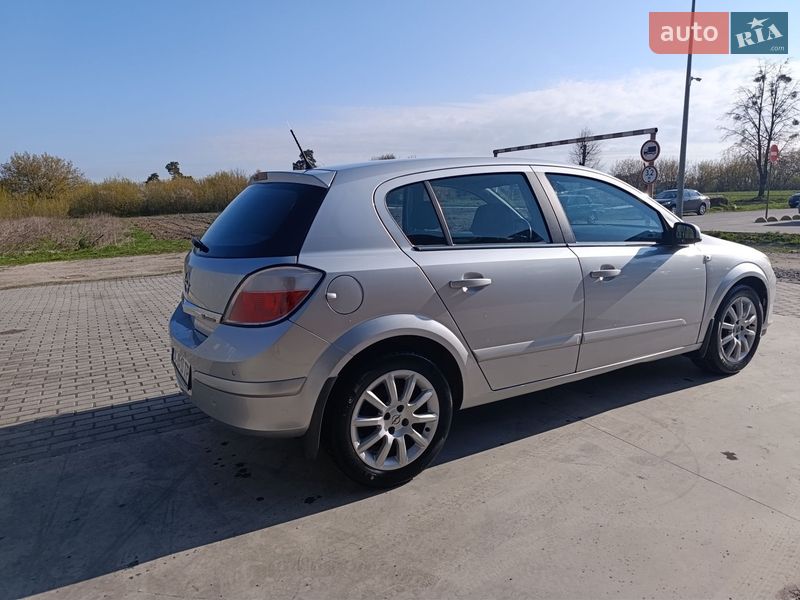Opel Astra 2004