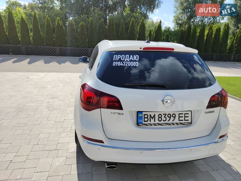 Універсал Opel Astra 2014 в Сумах