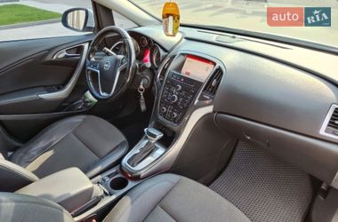 Універсал Opel Astra 2014 в Сумах
