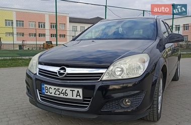Універсал Opel Astra 2009 в Самборі