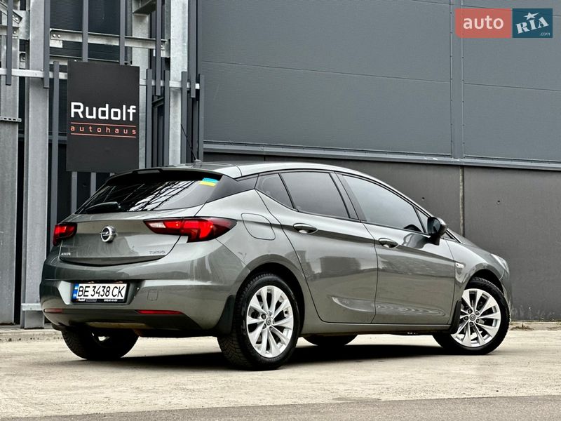 Хэтчбек Opel Astra 2018 в Киеве