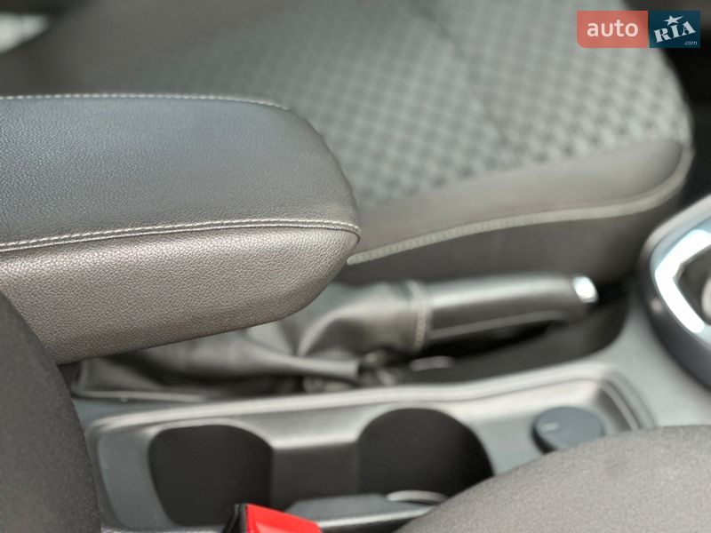 Хэтчбек Opel Astra 2018 в Киеве