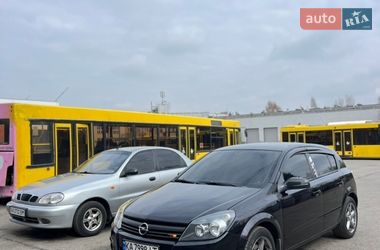 Хэтчбек Opel Astra 2004 в Киеве