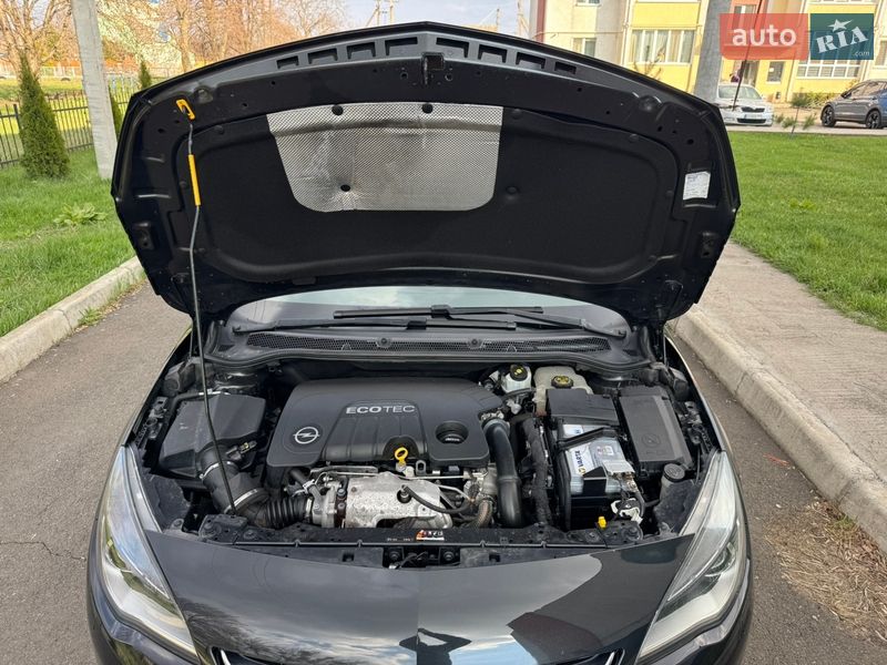 Универсал Opel Astra 2015 в Умани