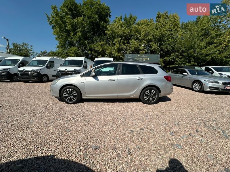 Универсал Opel Astra 2011 в Ровно фото 6 Универсал Opel Astra 2011 в Ровно