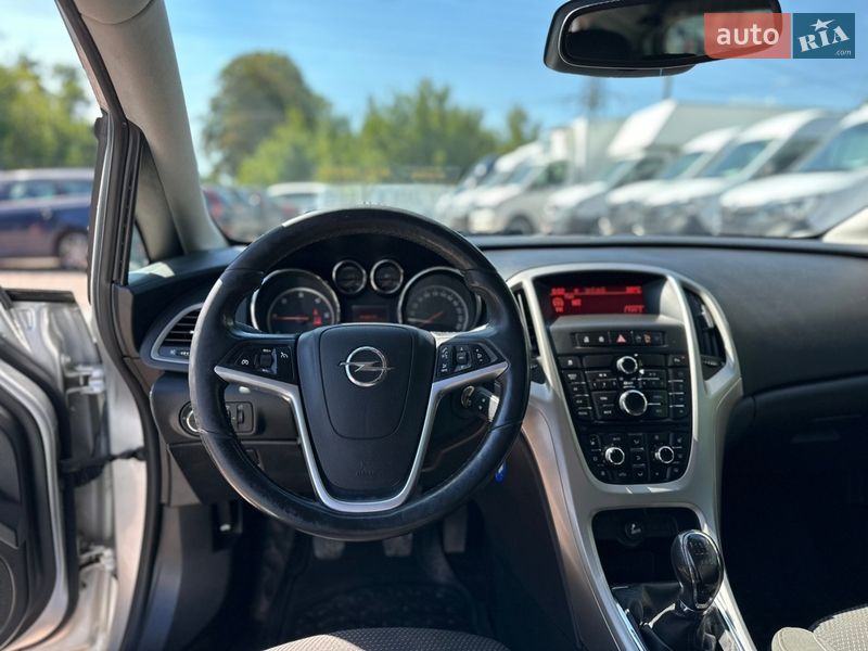Универсал Opel Astra 2011 в Ровно фото 22 Универсал Opel Astra 2011 в Ровно