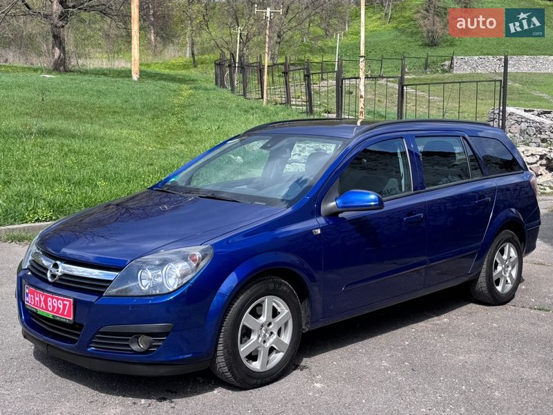 Універсал Opel Astra 2007 в Полтаві