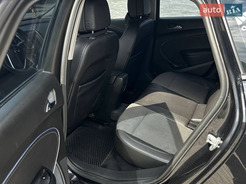 Хетчбек Opel Astra 2010 в Львові