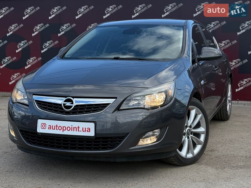 Opel Astra 2010 Opel Astra 2010