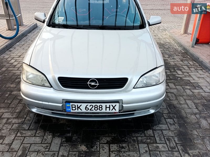 Хэтчбек Opel Astra 2001 в Ровно
